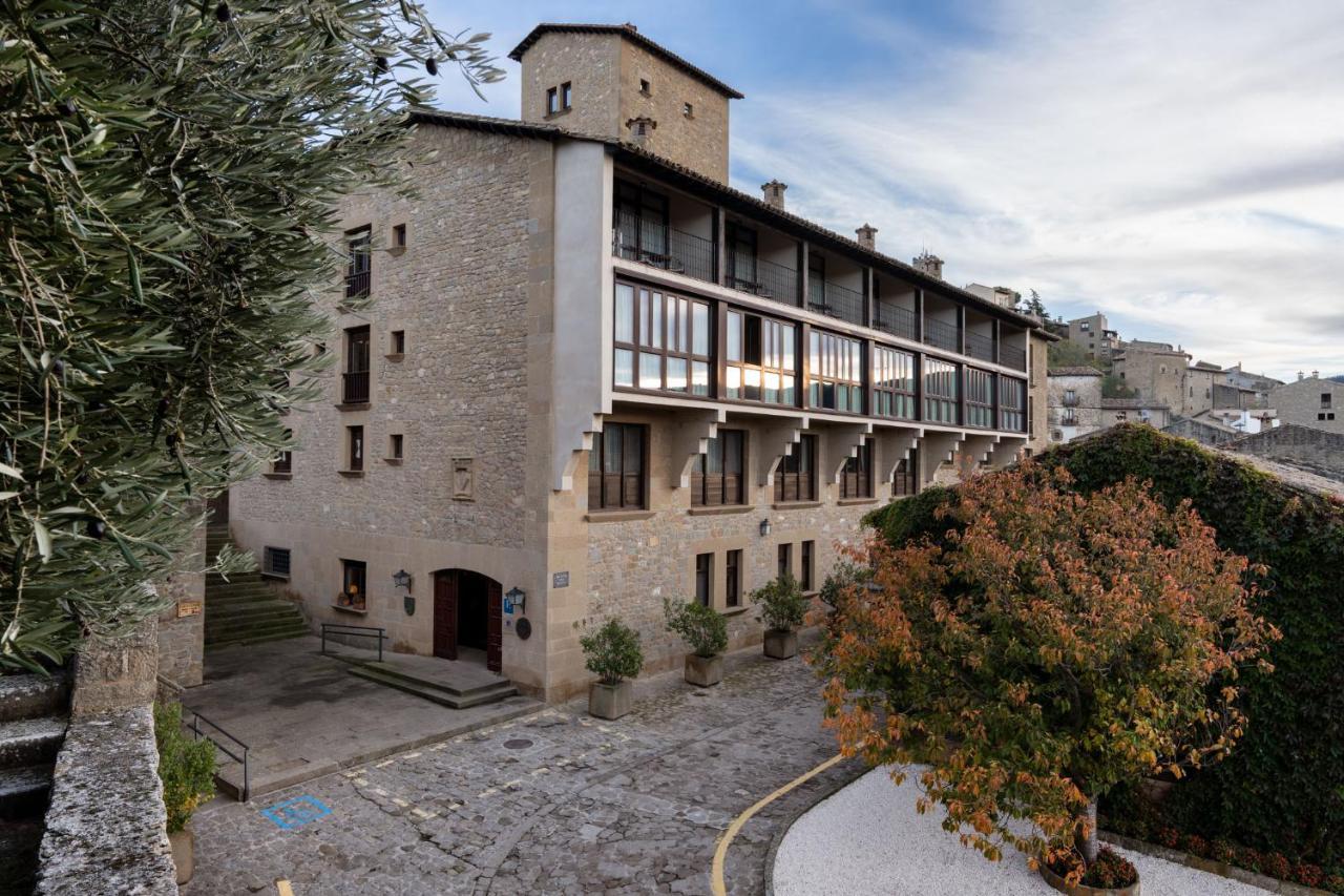 Parador de Sos del Rey Católico Exterior foto