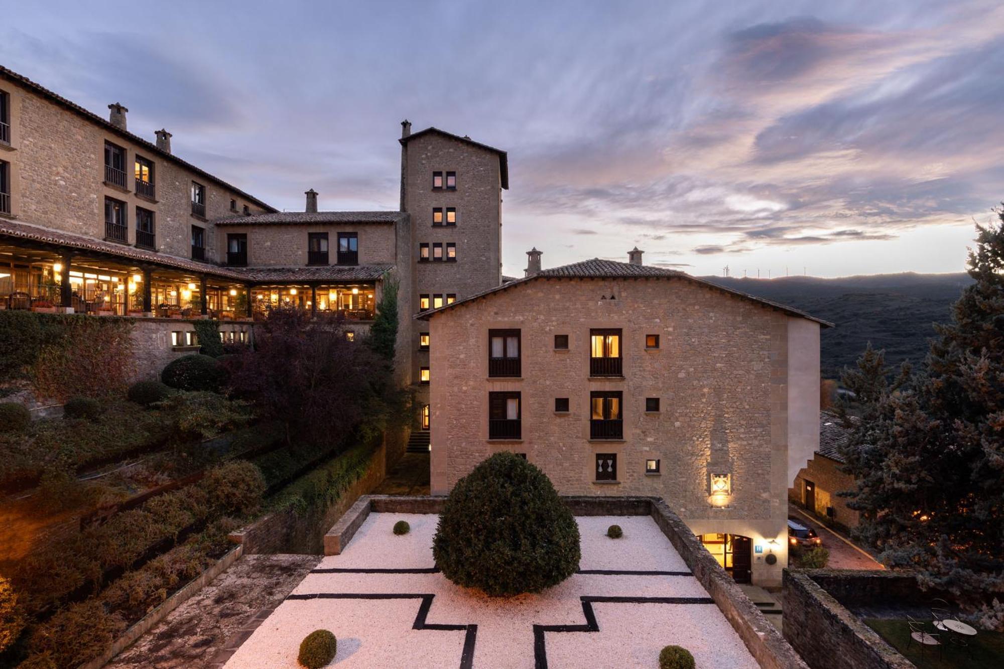 Parador de Sos del Rey Católico Exterior foto